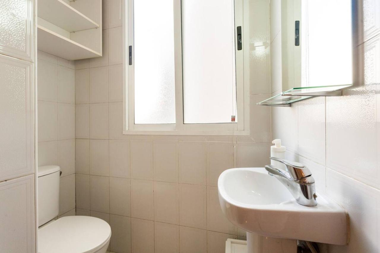 Spacious, Bright Apartment Next To The Old Town Valencia Exterior photo